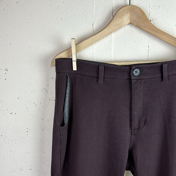 Vuori Everything Chino - Picture 2 of 7